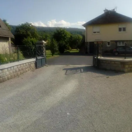 La Clematite D'Olt Apartment Saint-Come-d'Olt Exterior photo